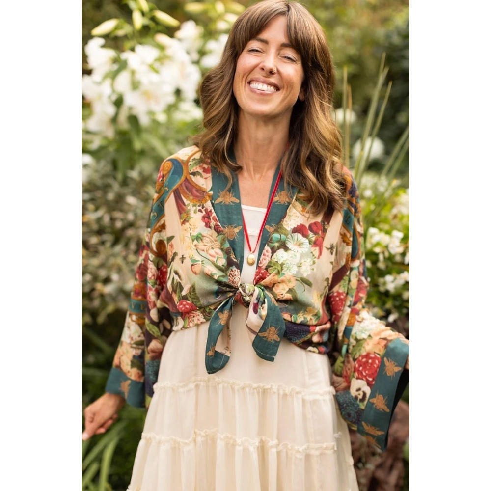 Market of Stars Stay Gold Kimono Cardigan One Size Bees Scrolls Rabbits Boho B6 - Picture 6 of 13